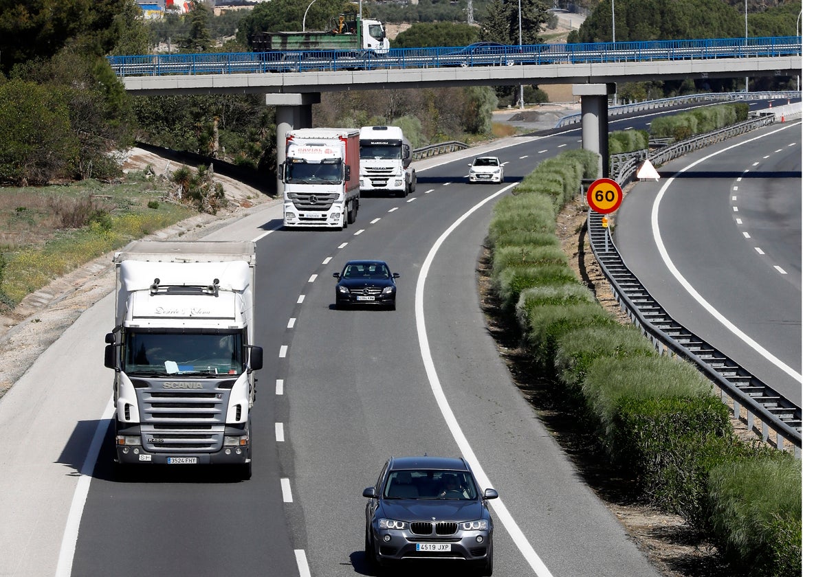 Imagen de archivo de la autopista AP-4 que une Sevilla y Cádiz