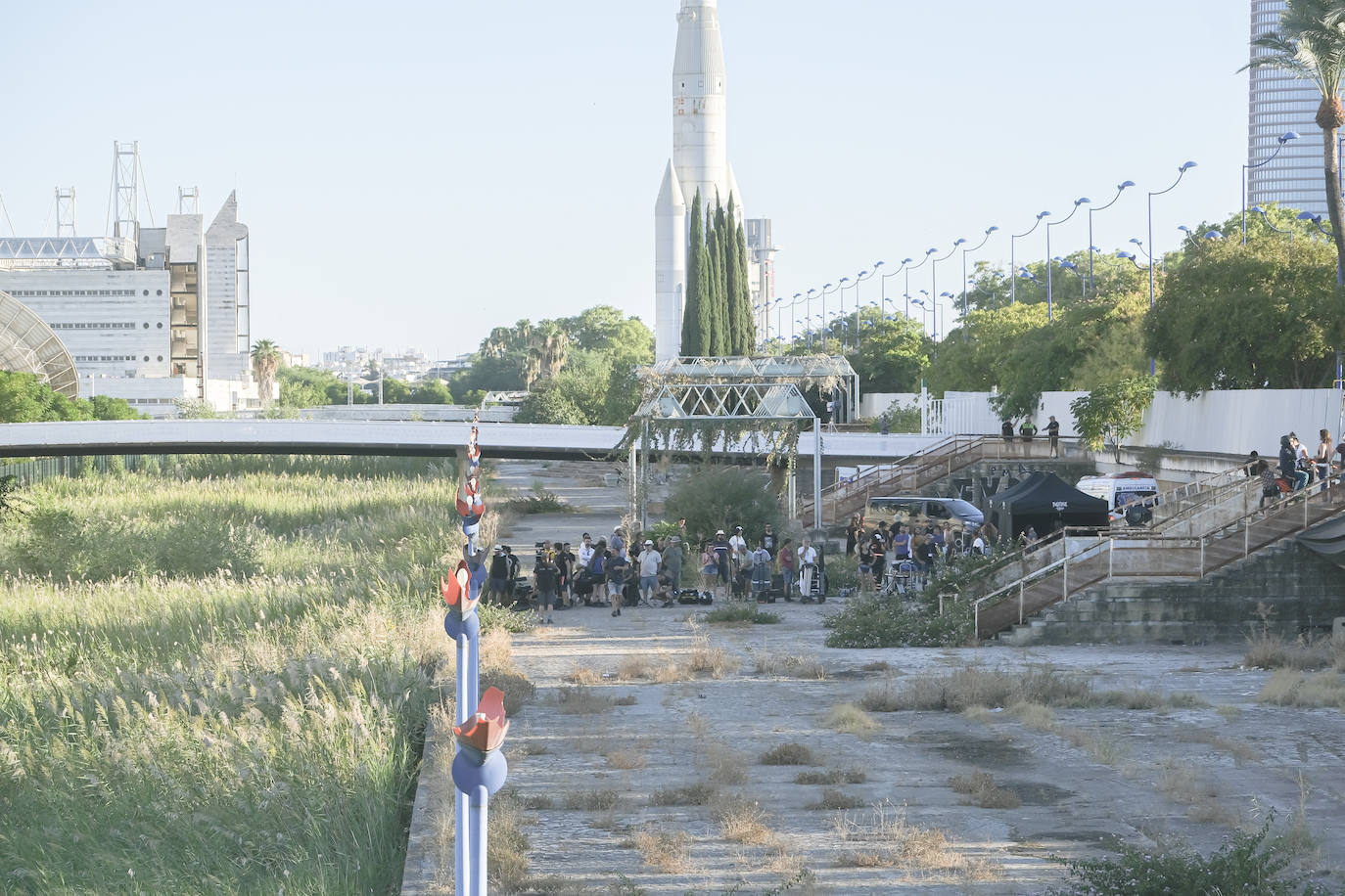 La Cartuja vive el rodaje de '1992', la serie de Álex de la Iglesia para Netflix