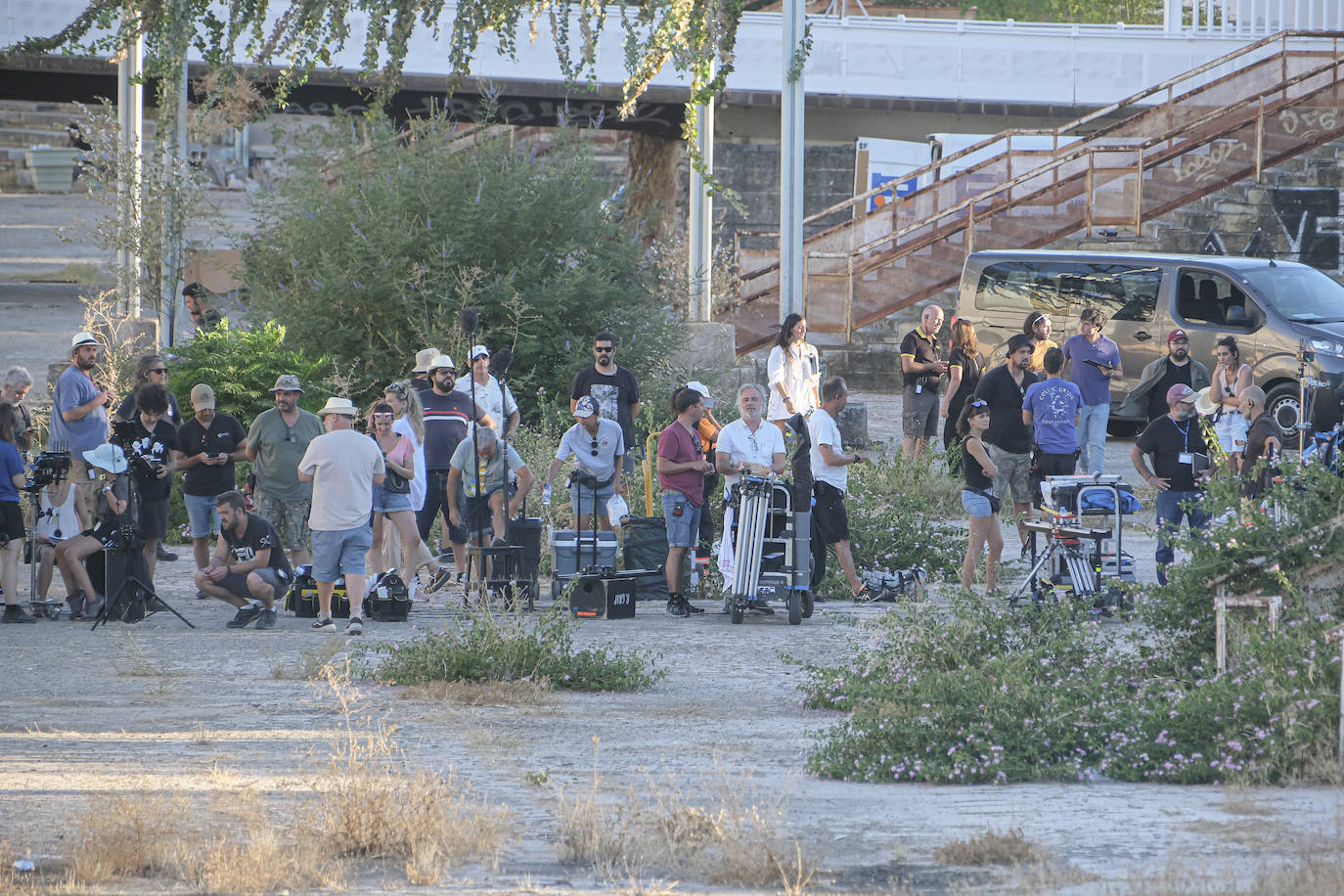 La Cartuja vive el rodaje de '1992', la serie de Álex de la Iglesia para Netflix