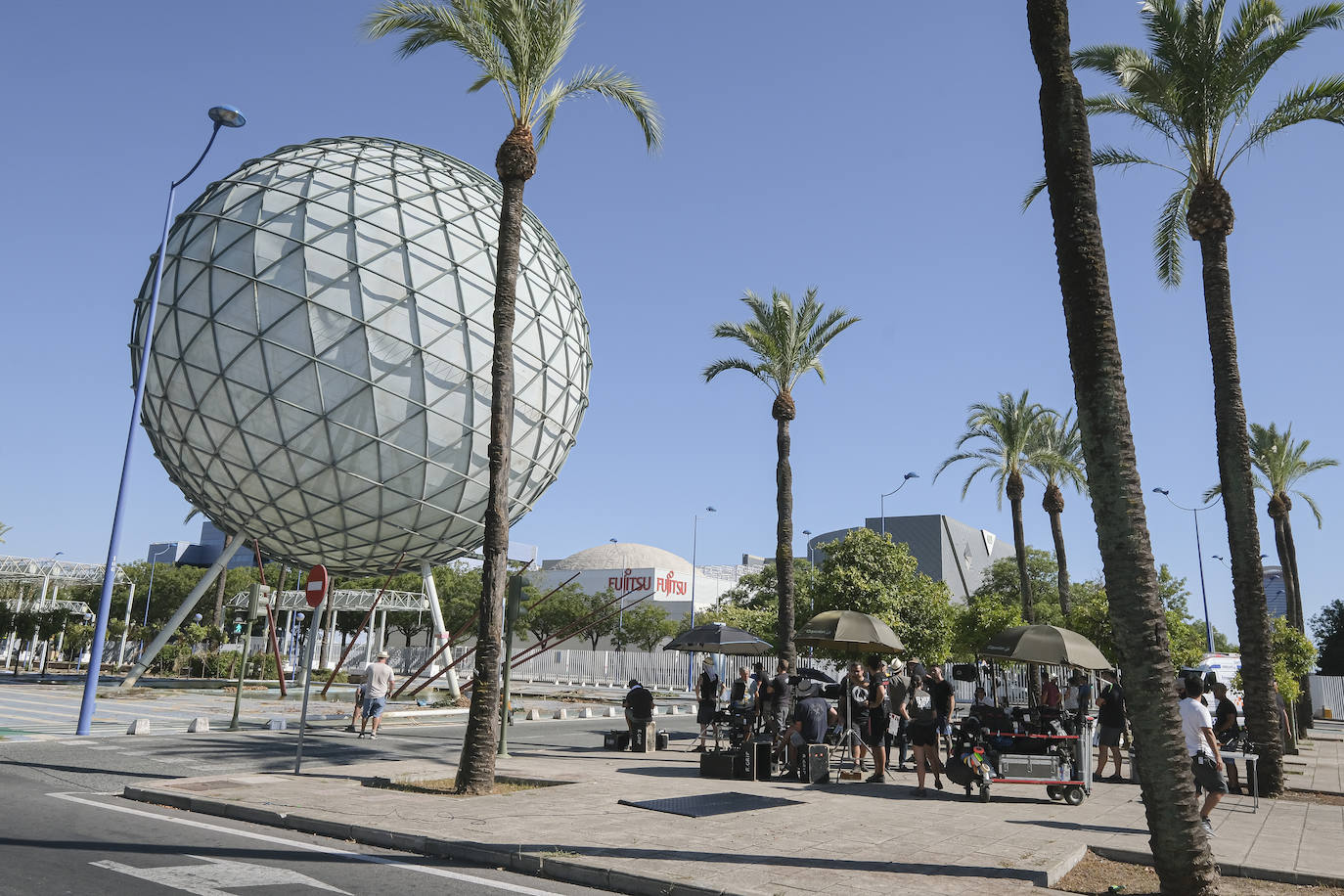 La Cartuja vive el rodaje de '1992', la serie de Álex de la Iglesia para Netflix