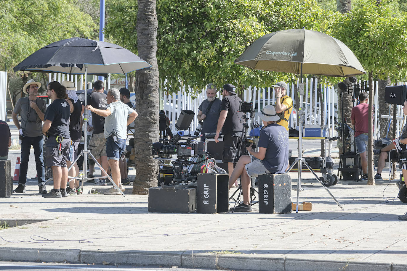 La Cartuja vive el rodaje de '1992', la serie de Álex de la Iglesia para Netflix