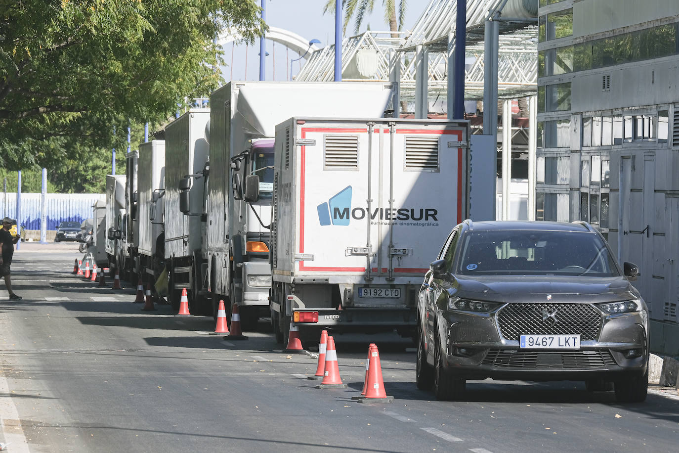 La Cartuja vive el rodaje de '1992', la serie de Álex de la Iglesia para Netflix