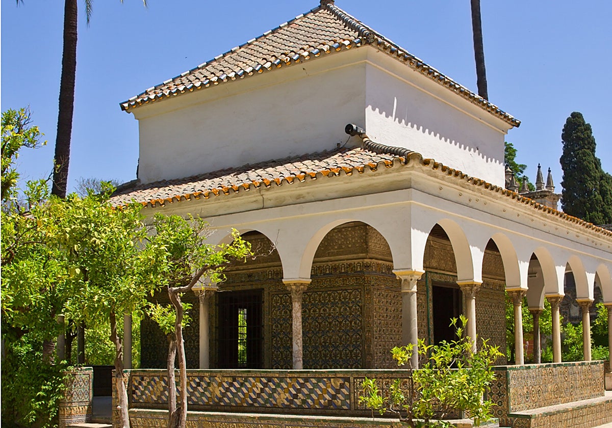 El Cenador de Carlos V, construido con motivo de la boda del eperador hace casi 500 años
