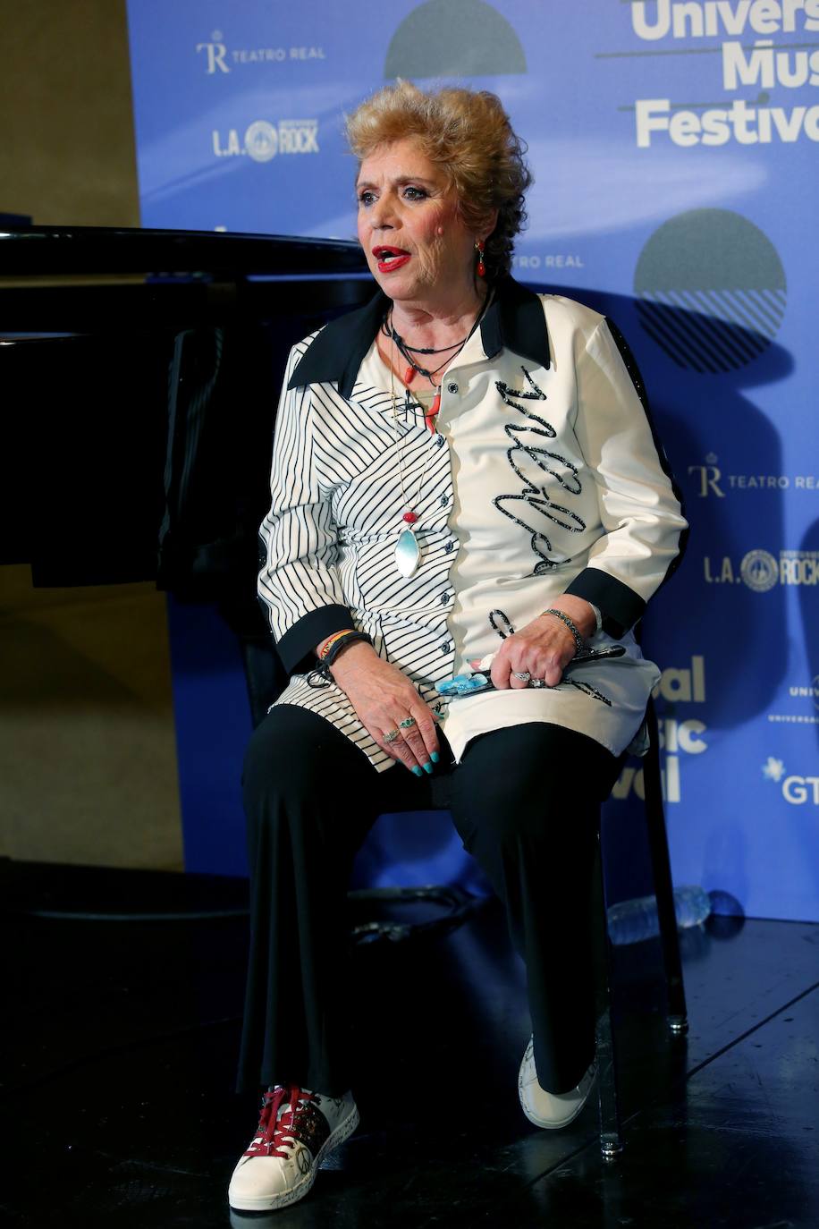 Momentos de la vida de la artista sevillana María Jiménez