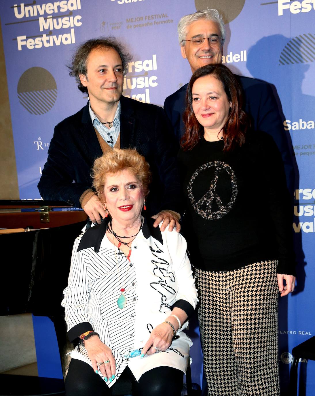 Momentos de la vida de la artista sevillana María Jiménez