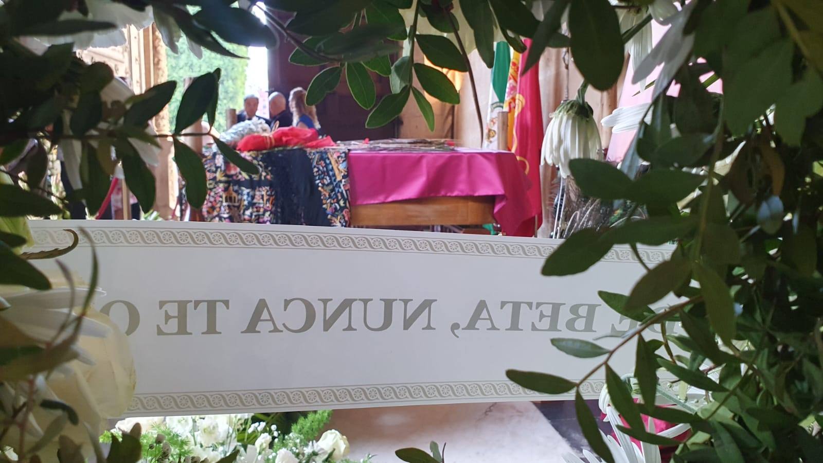 El último adiós a María Jiménez desde el Ayuntamiento de Sevilla hasta la parroquia de Santa Ana en Triana