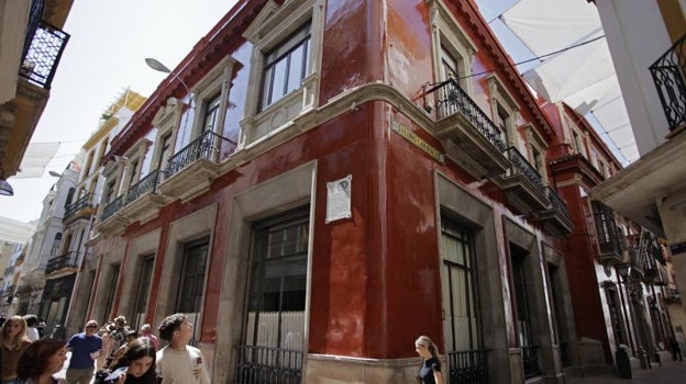 Esquina del Círculo de Labradores en la calle Sierpes