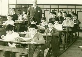 Las fotografías de la vuelta al cole de los niños sevillanos del archivo histórico de ABC