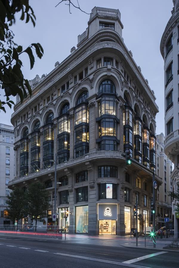 Imágenes de la nueva tienda en la Gran Vía madrileña