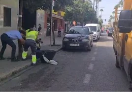La Policía Local de Sevilla y Lipasam despliegan un operativo contra la venta ambulante ilegal en Ingeniero de la Cierva