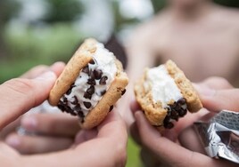 La curiosa oferta de empleo de Nestlé como probador de Maxibones: 1.000 euros por catar el nuevo sabor de este famoso helado