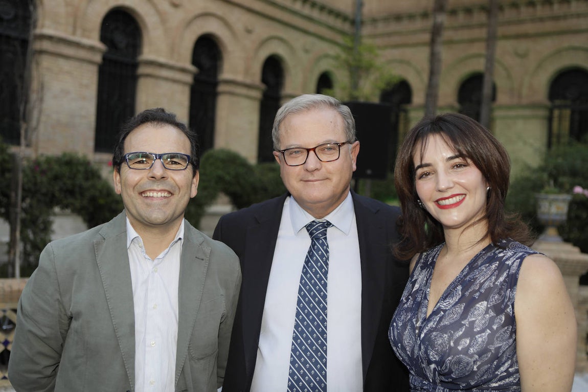 Antonio Pino, Manolo Fernández  y Maribel Vallejo