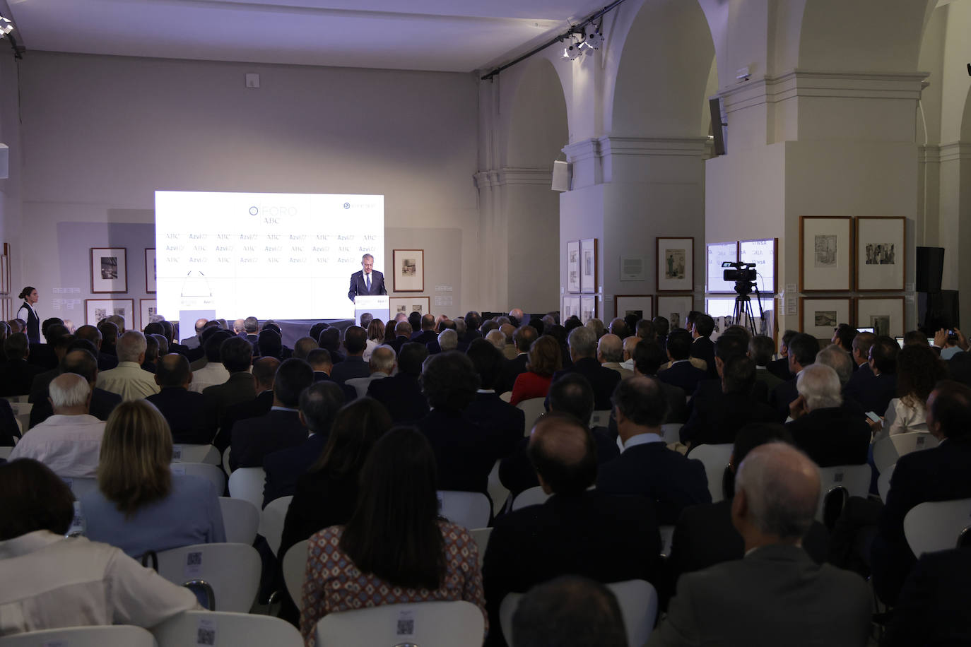 Asistentes al Foro ABC con José Luis Sanz