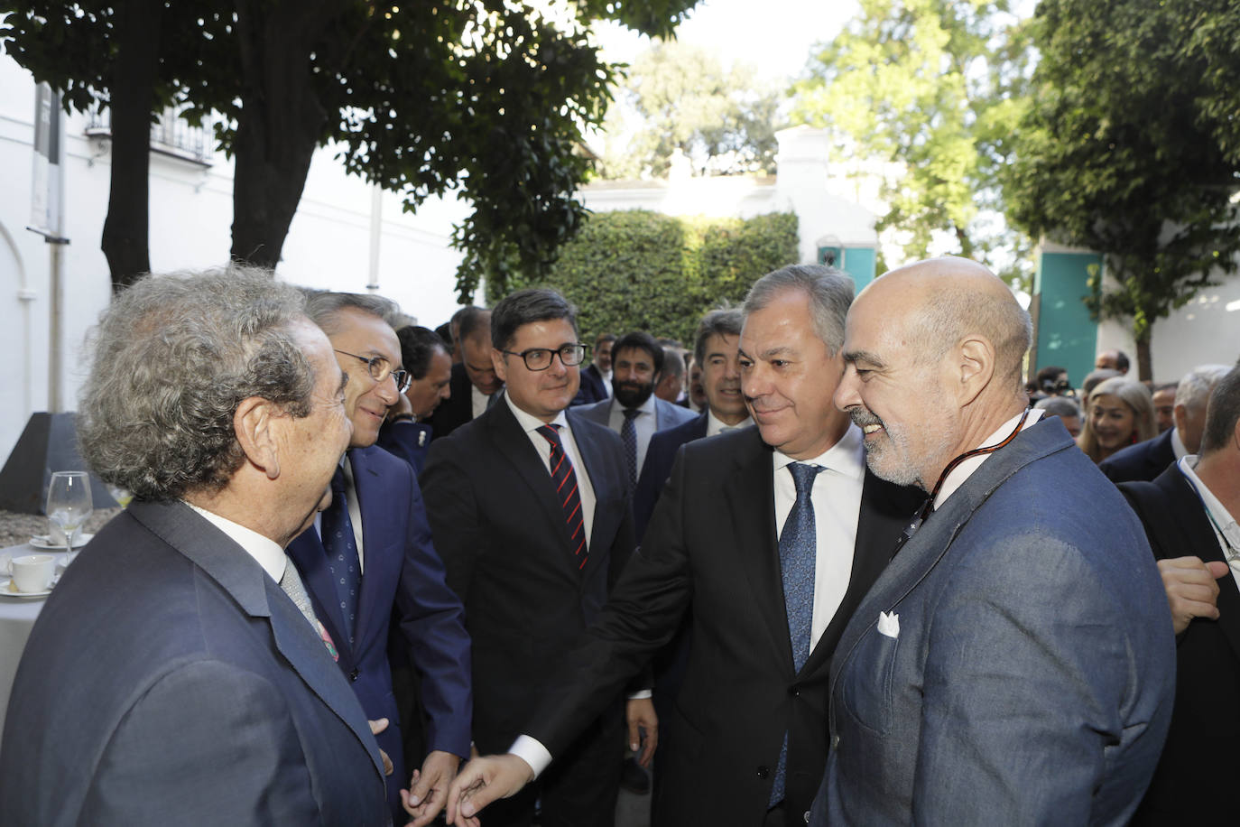 Llegada de José Luis Sanz a la Galería de ABC