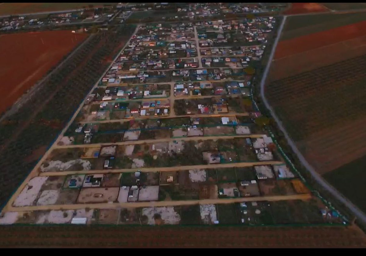 Fotografía actual del asentamiento ilegal en suelo agrario no urbanizable junto a San Juan del Hornillo