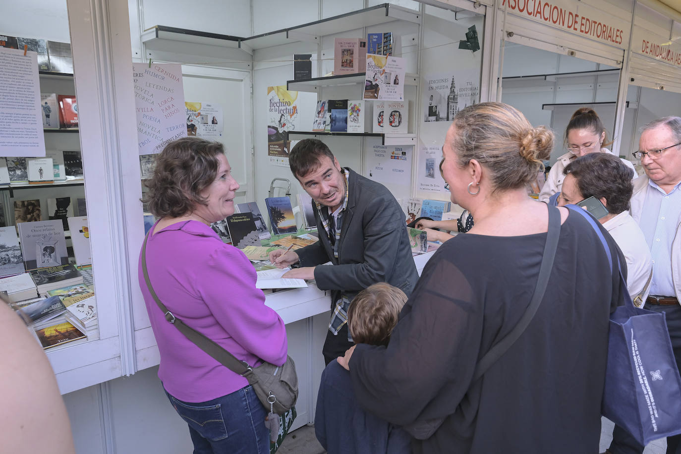 Comienzan las actividades de la Feria del Libro de Sevilla en esta jornada de viernes