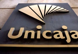 El empresario mexicano Tinajero vende su 2,95% en Unicaja Banco por 74,5 millones