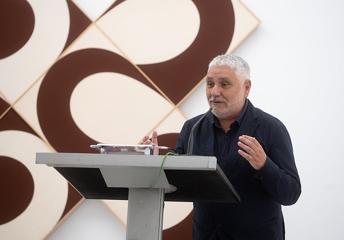 Juan Antonio Alvarez Reyes, recientemente cesado como director del Centro Andaluz de Arte Contemporáneo