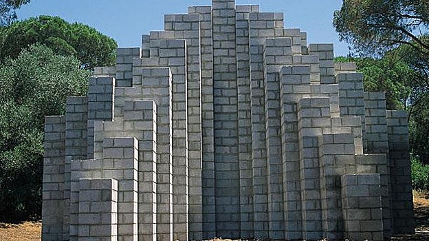 Obra de Sol Lewitt en la Fundación Montenmedio