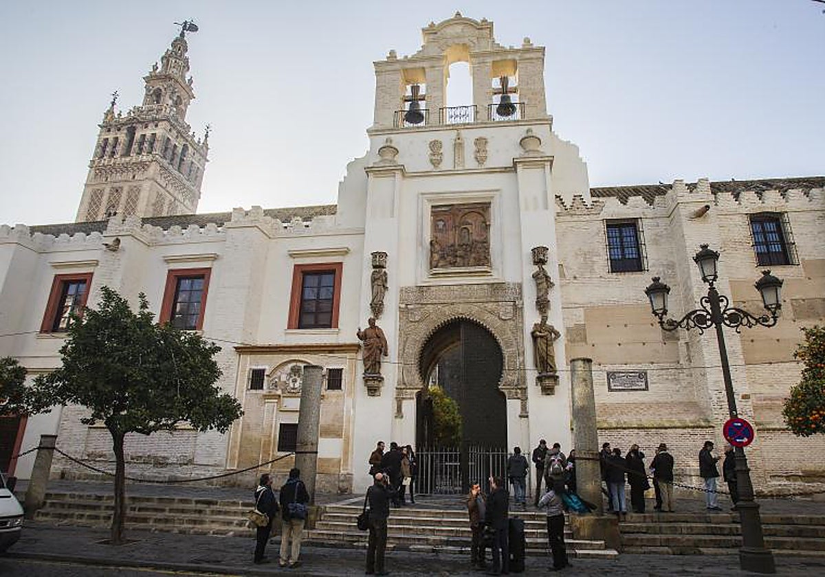 Fachada del Patio de los Naranjos