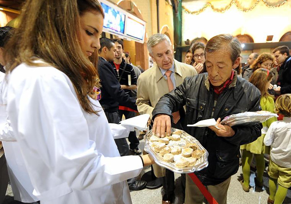 Degustación de mantecados de Estepa hace varios años