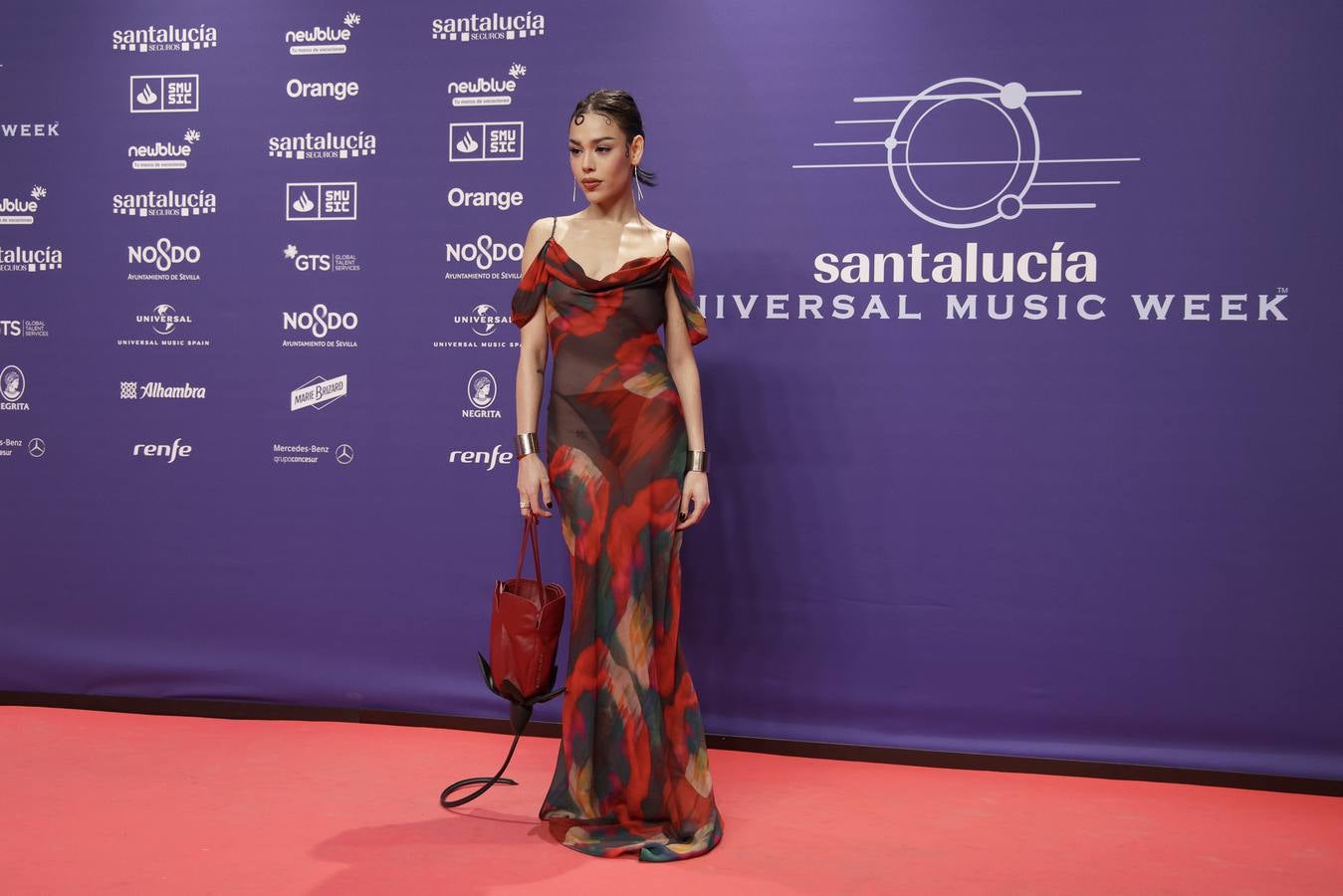 Muchos artistas acudieron a la Plaza de España para ver la gala 'El Flamenco es universal'