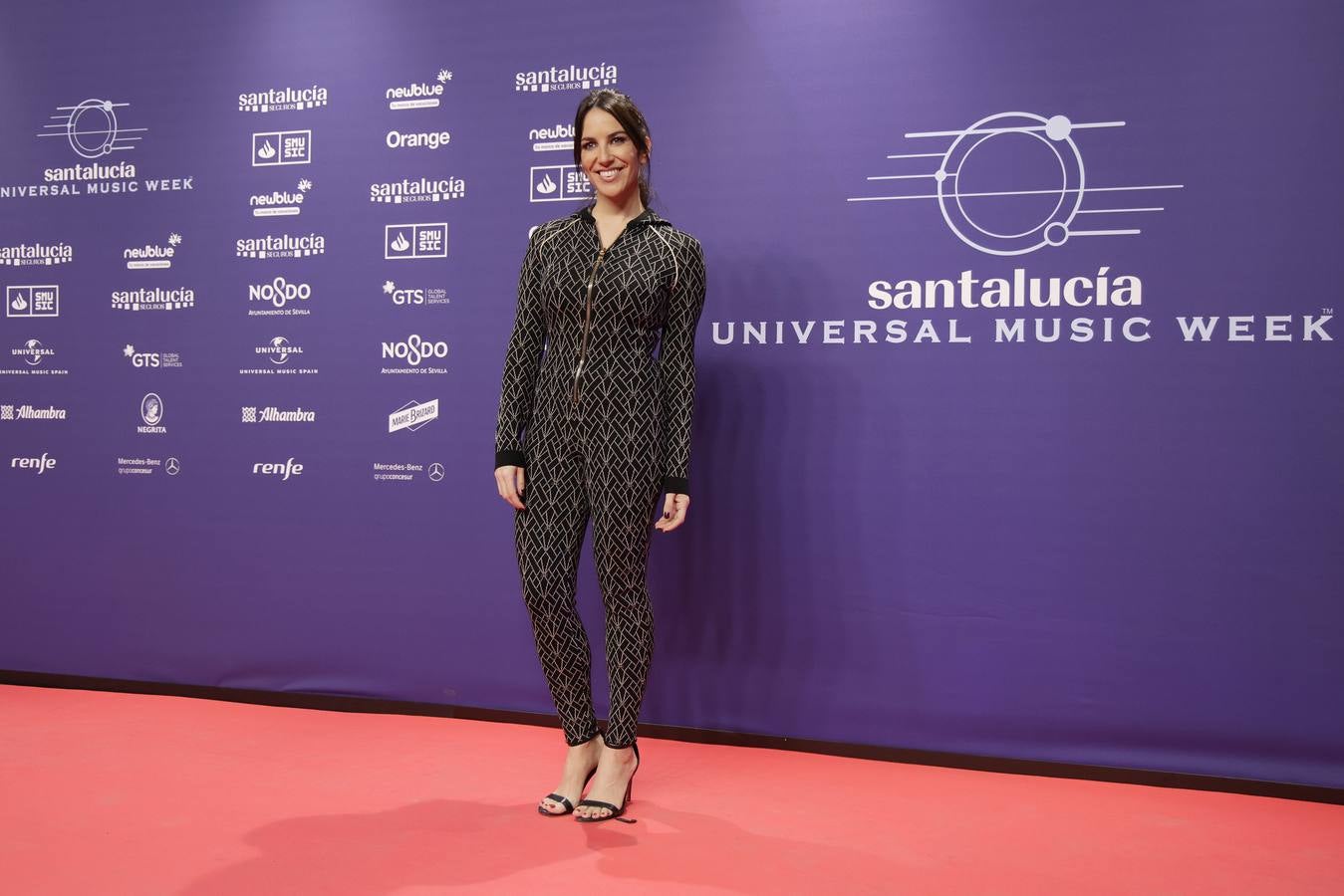 Muchos artistas acudieron a la Plaza de España para ver la gala 'El Flamenco es universal'