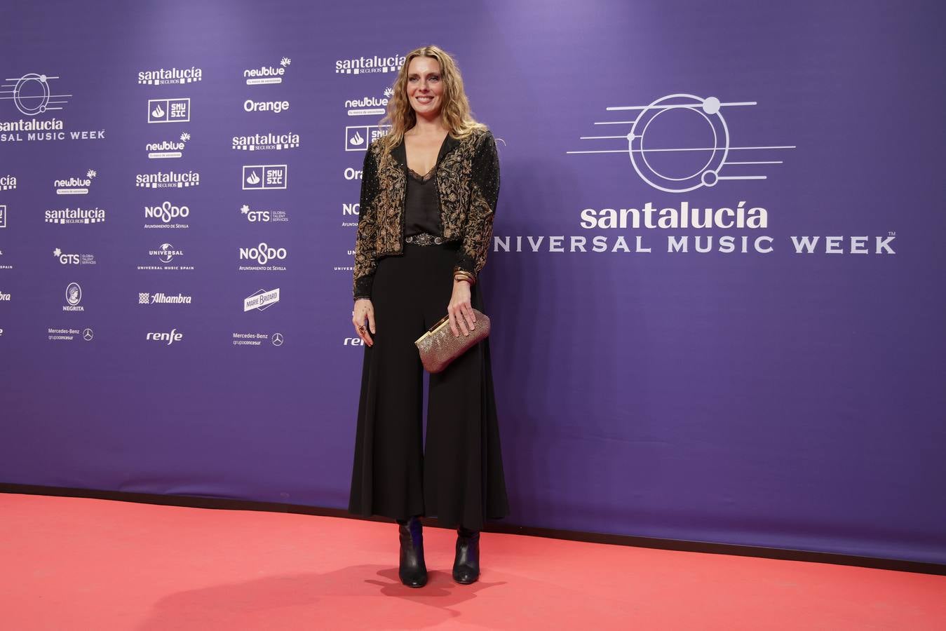 Muchos artistas acudieron a la Plaza de España para ver la gala 'El Flamenco es universal'