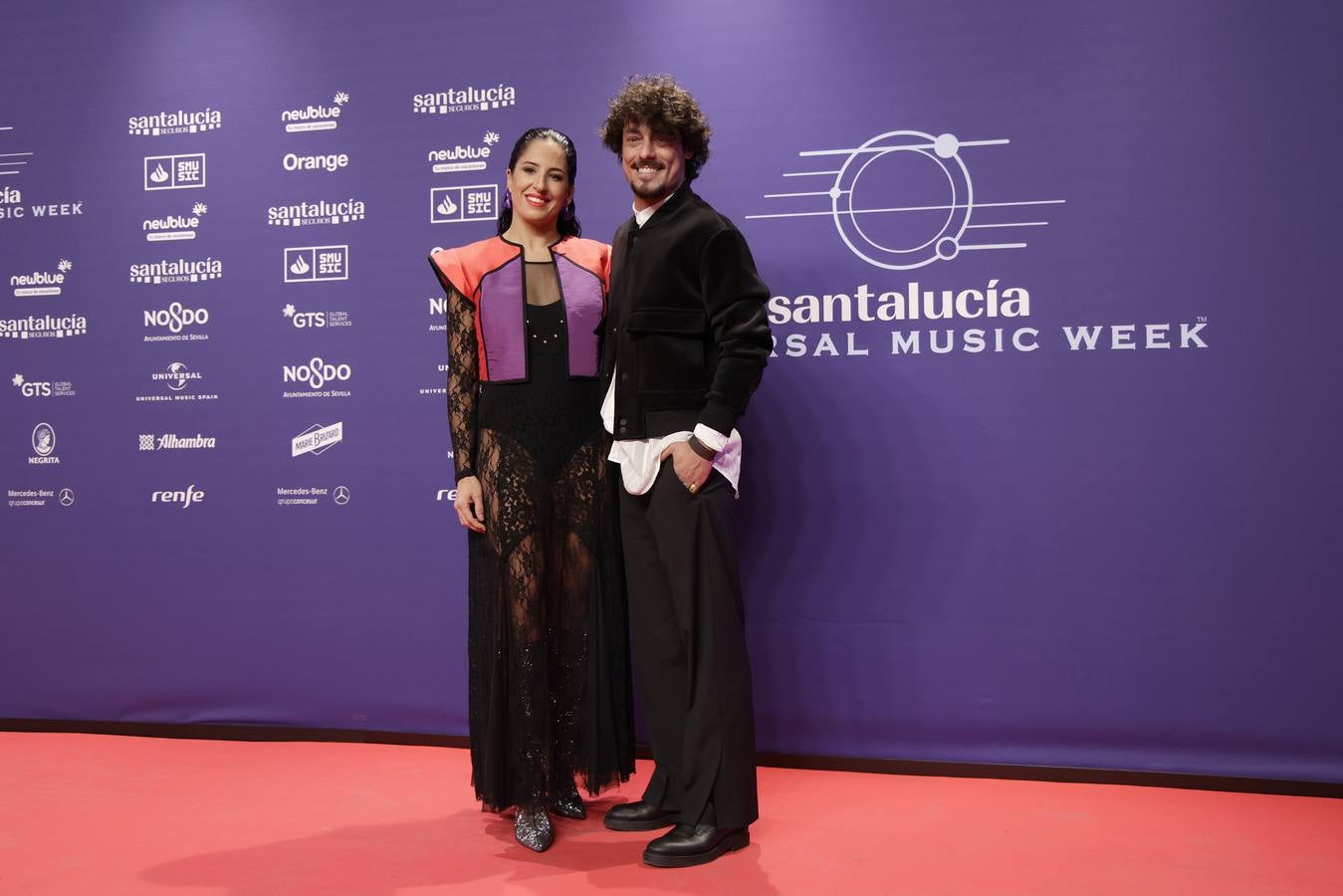 Muchos artistas acudieron a la Plaza de España para ver la gala 'El Flamenco es universal'