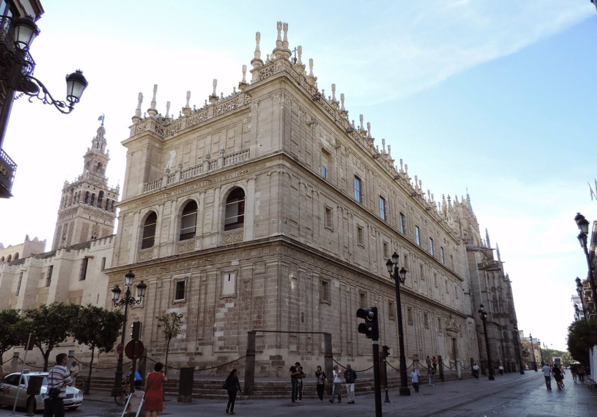 La parroquia del Sagrario, desde la avenida de la Constitución