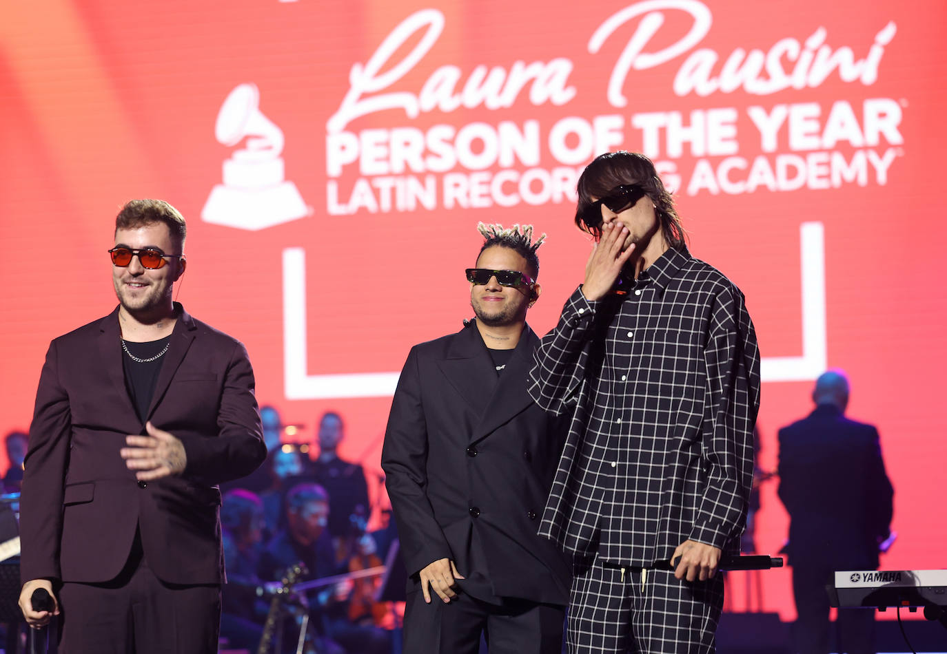 Laura Pausini recibe el premio a la Persona del Año en una gala en el Palacio de Congresos y Exposiciones de Sevilla