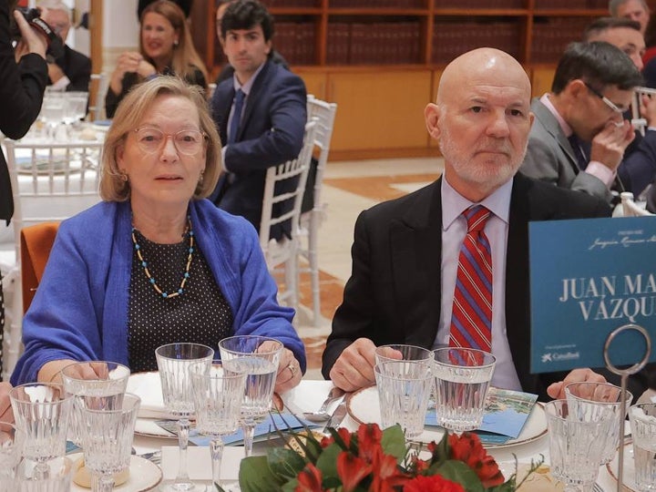 María Begoña Rodríguez, magistrada del Tribunal Superior de Justicia de Andalucía, y Jesús Vigorra, periodista de Canal Sur