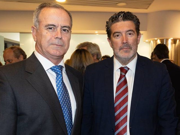 Carlos Melero, Teniente General Jefe de la Fuerza Terrestre, y Julián Quirós, director de ABC