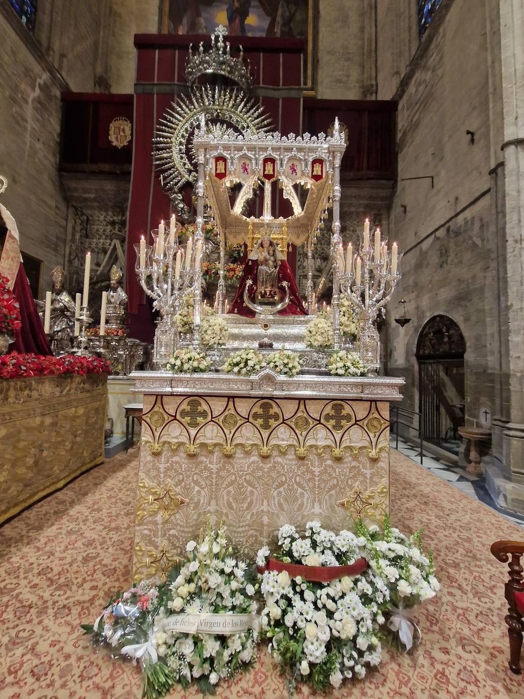 La procesión extraordinaria de la Virgen de Valme y San Fernando recorre Sevilla