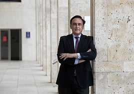 José Carlos Gómez Villamandos:  «Vamos a apoyar que las ideas que salen de las aulas sean negocios rentables»