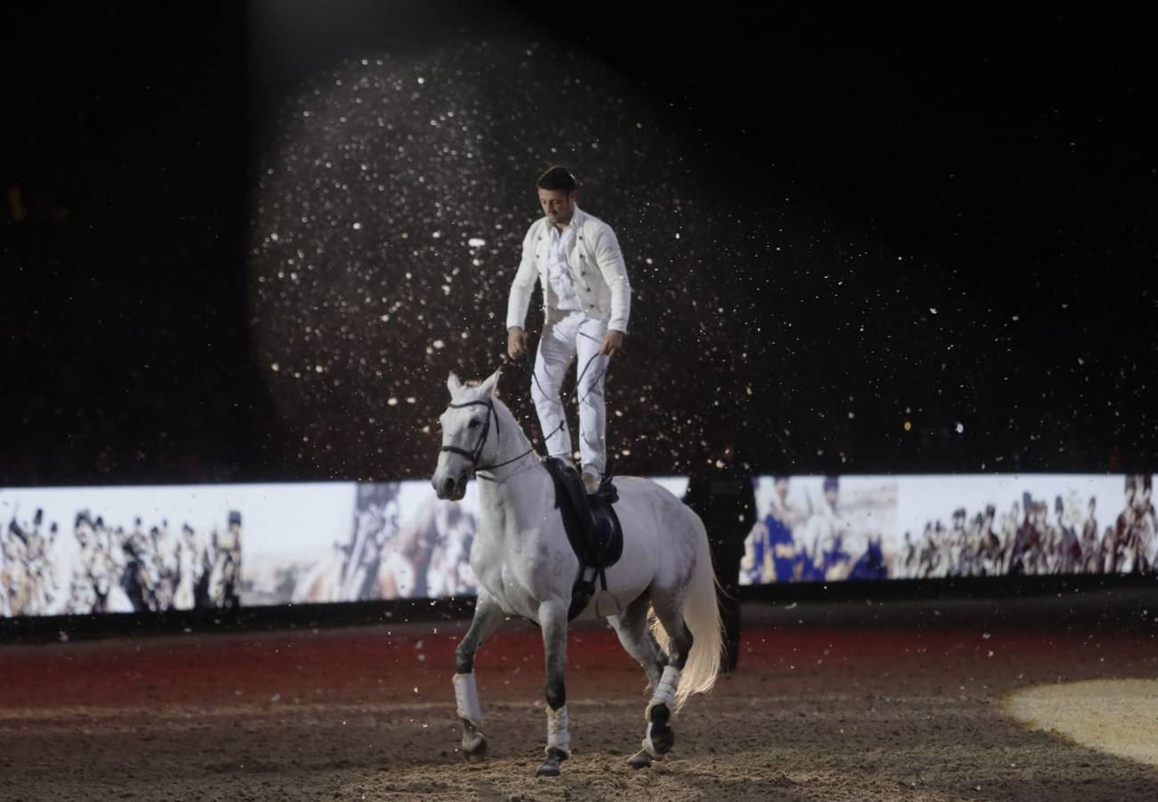 El espectáculo hizo vibrar a la grada durante el primer día del Sicab