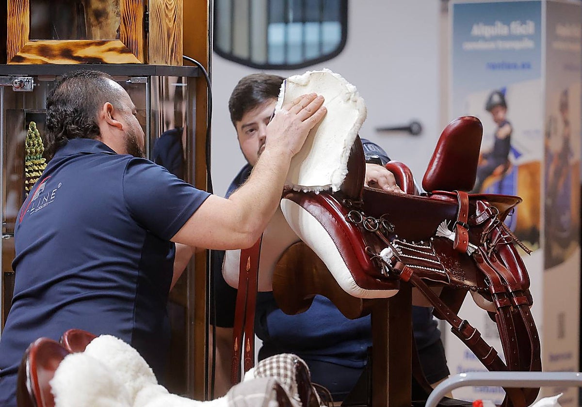 Preparativos para el SICAB en el Palacio de Congresos y Exposiciones de Sevilla