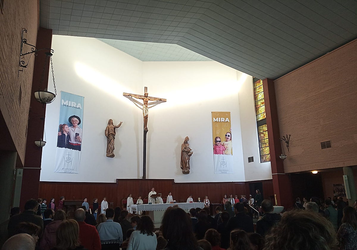 Parroquia del Santísimo Redentor en el barrio sevillano de Nervión