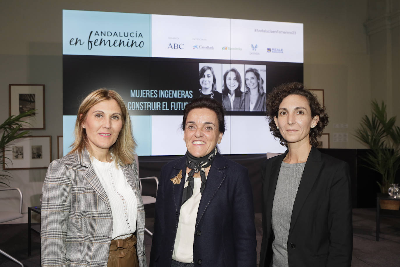 Ana Jauregui, María José Conteras y Ana María Beltrán