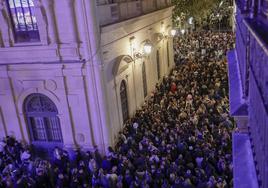 La oposición le pide explicaciones a José Luis Sanz por «el caos» en el encendido del alumbrado de Navidad en Sevilla