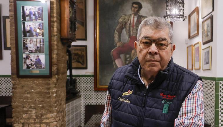 Carlos López:  «Franco ordenó bajar un 10% el precio del café, el tinto y la cerveza. Y nos tuvimos que aguantar»