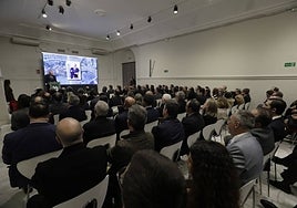 En imágenes, la presentación de la segunda edición de HolyCards, el coleccionable de la Semana Santa de Sevilla