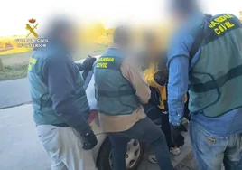 Tres presos aprovechan un permiso para asaltar con un machete a un anciano en Utrera