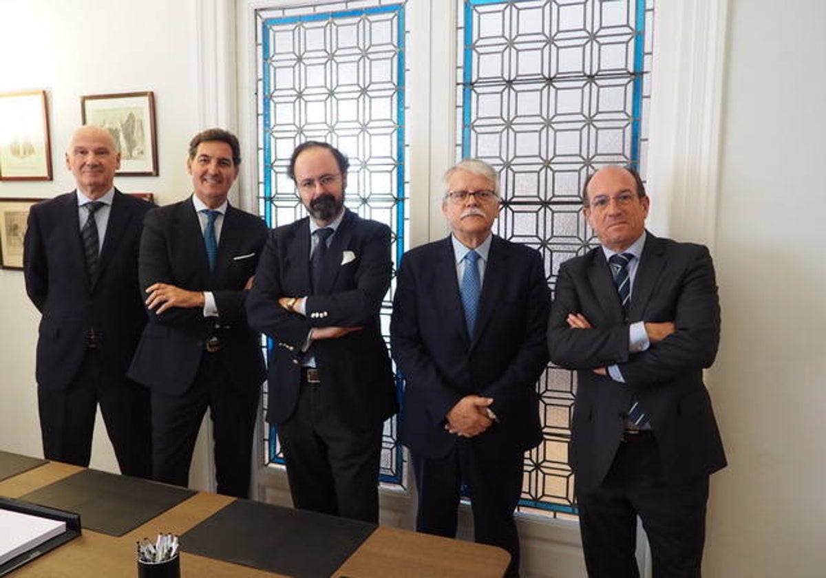 Alfonso Martínez del Hoyo, Manuel Pérez Cuajares, Juan Carlos Alférez, Bernardo del Rosal y Simón Fernández