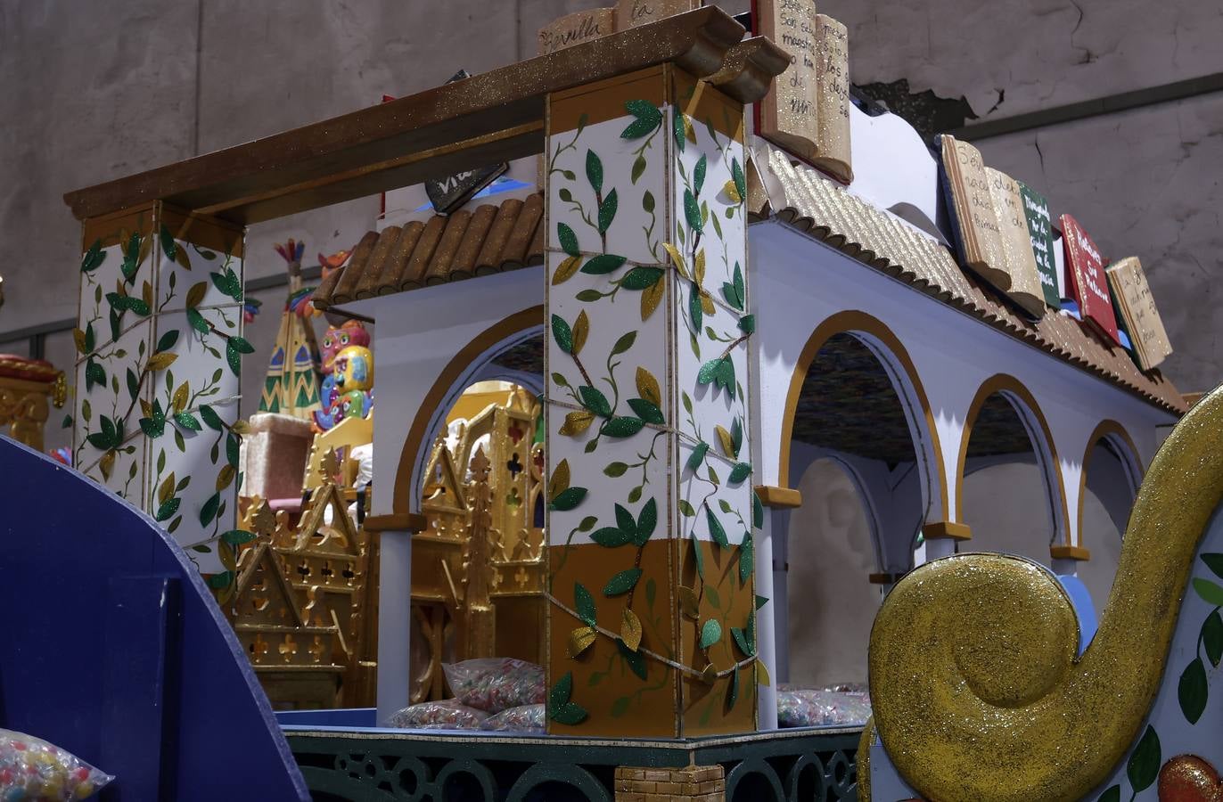 Carroza 'Divagando por la Ciudad'