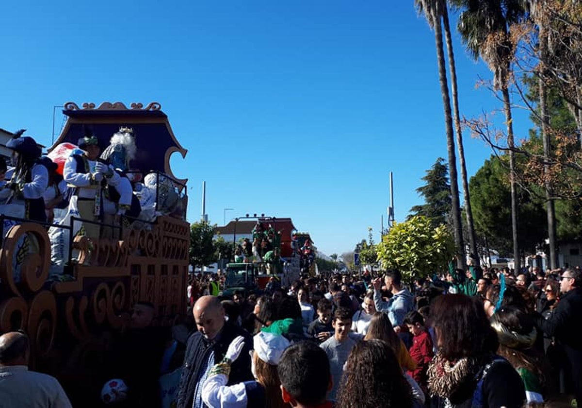 Maribáñez, pedanía de Los Palacios y Villafranca, congrega cada 6 de enero a miles de personas en torno a su atractiva cabalgata de Reyes