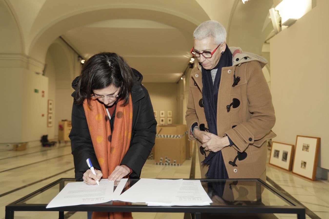 María José y Rosa María Trías Vargas han entregado las obras de Escobar a la Galería ABC de Sevilla