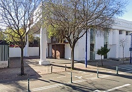 Apuñalado un joven en las inmediaciones de una discoteca de Sevilla