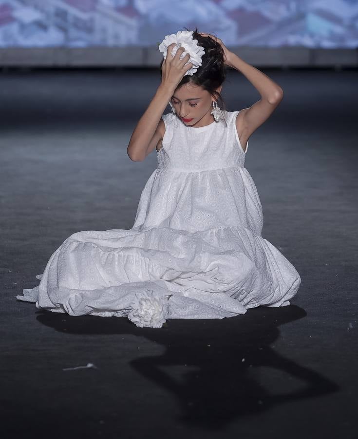 Quinto desfile de marcas emergentes con Nuria Moraza, Ángela Trigo y José Paco Couture