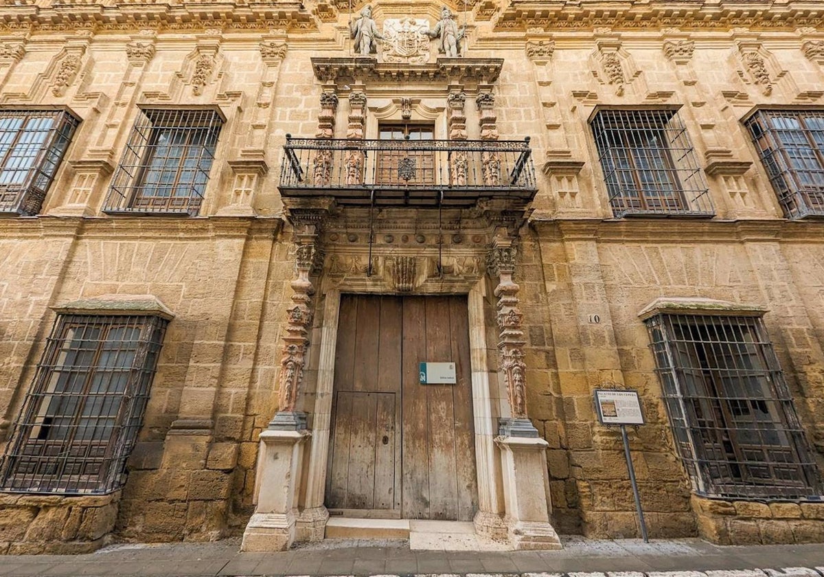 Fachada del Palacio de los Cepeda de Osuna